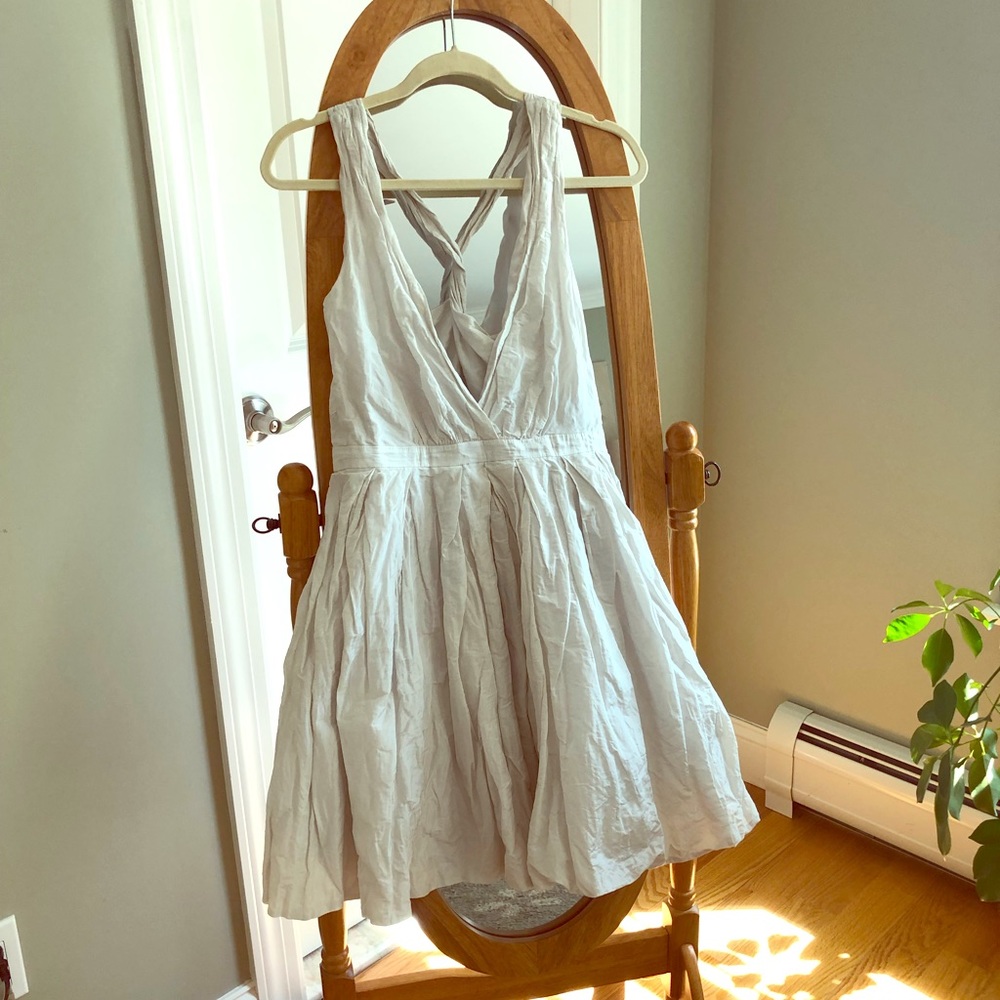 Stunning cream Nicole Miller taffeta mini dress!